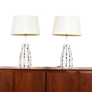 Pair of Dramatic White Pottery Table Lamps w Large Black Drips